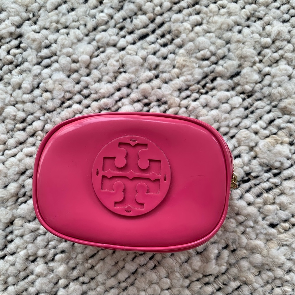 Tory Burch Patent leather cosmetic case